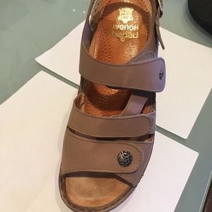 Finn Comfort sandals, taupe, size 40 or 9